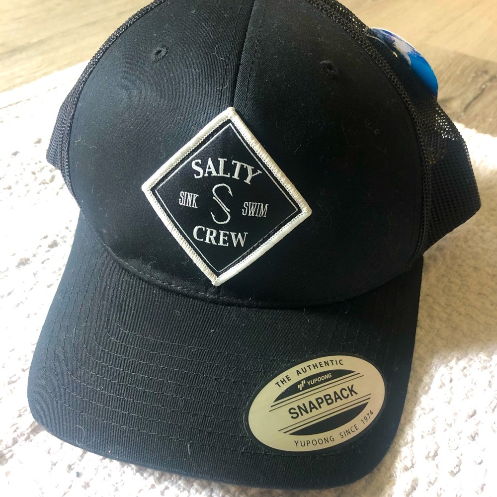 Beand new salty crew hat